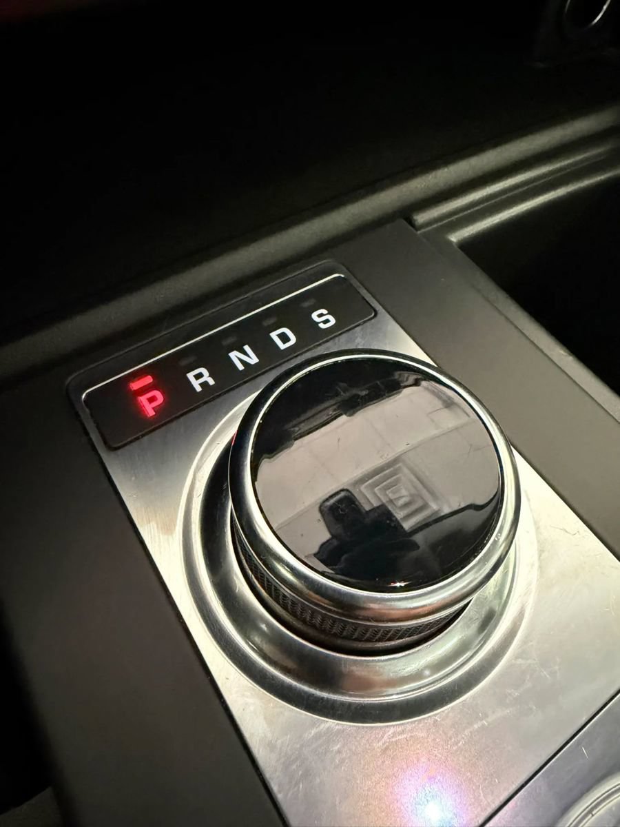 Used 2020 Land Rover Discovery SE AWD/4WD image 51