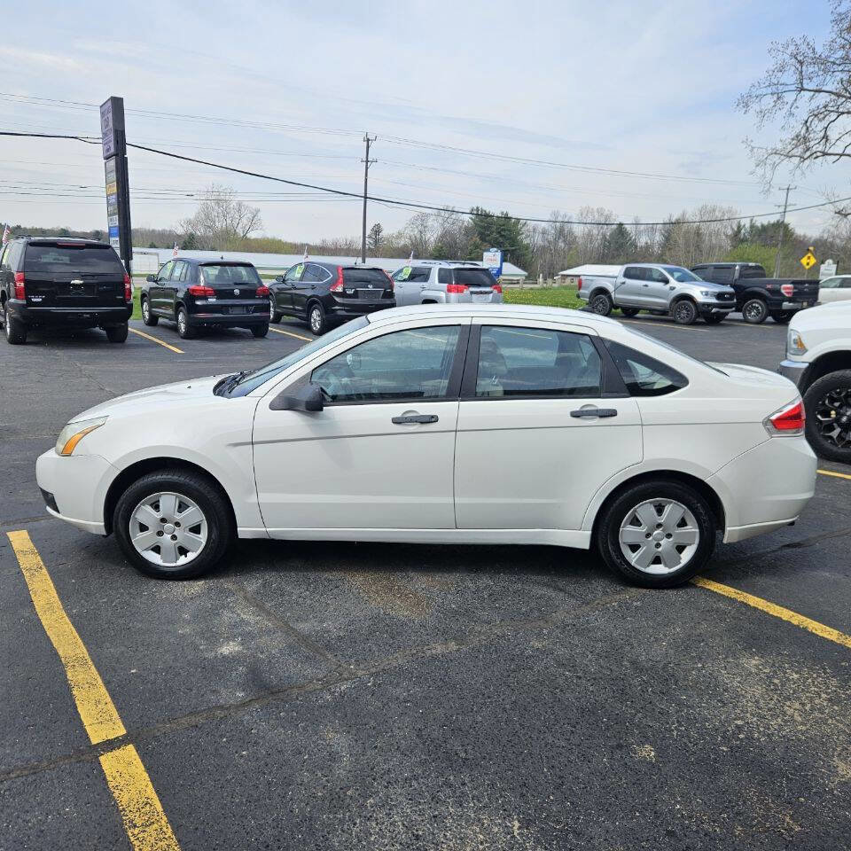 Used 2009 Ford Focus S FWD image 7