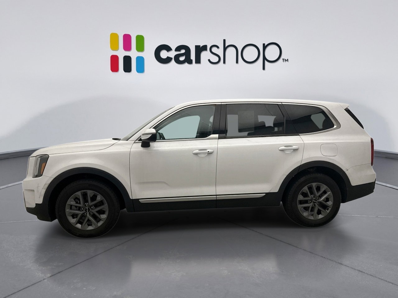 Used 2023 Kia Telluride LX image 2