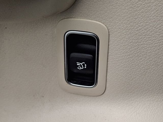 Used 2021 Mercedes-Benz GLB 250 4MATIC image 29