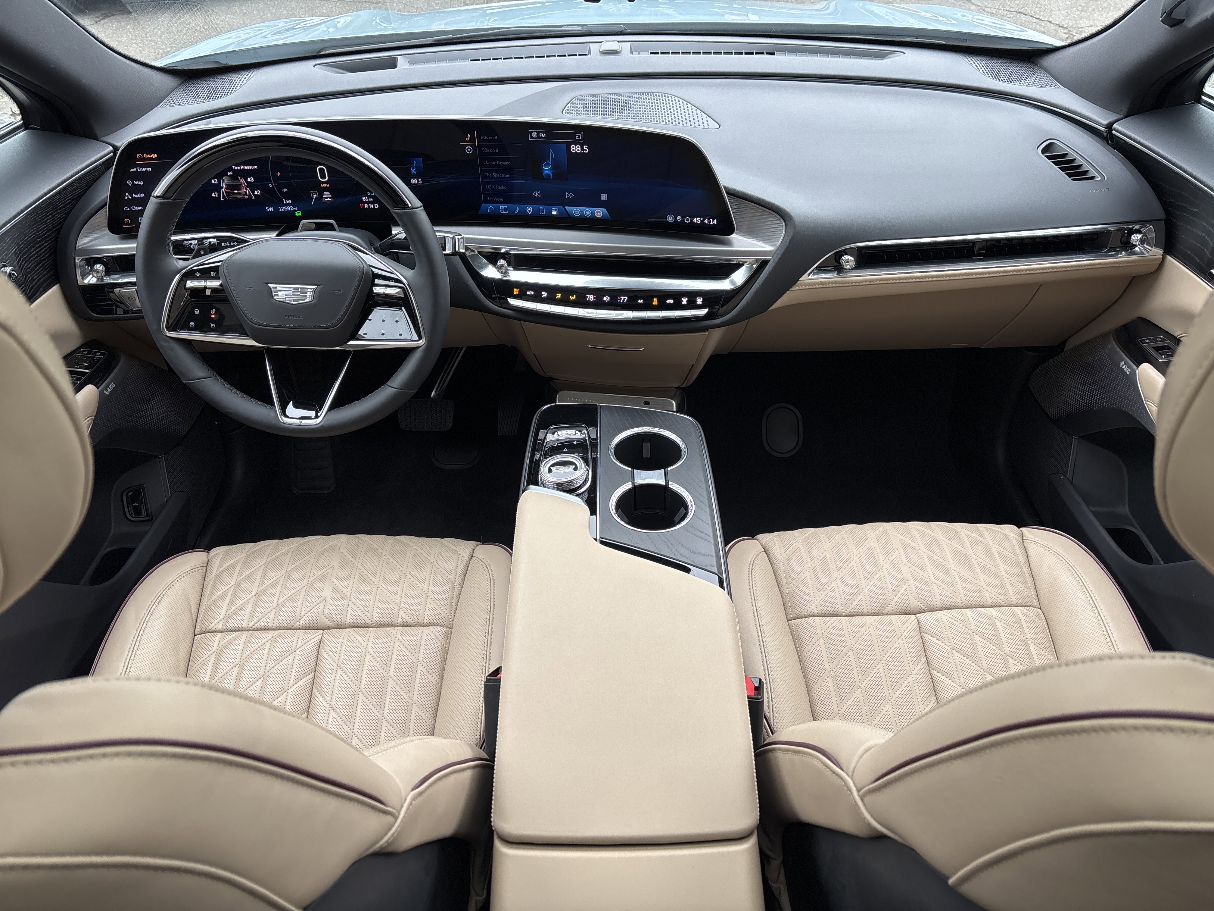 Used 2024 Cadillac Lyriq Luxury w/ Nappa Leather Package image 30