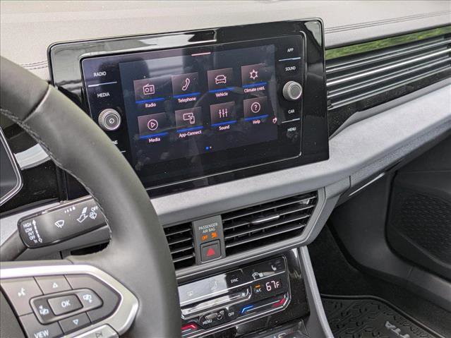 New 2025 Volkswagen Jetta SE image 12