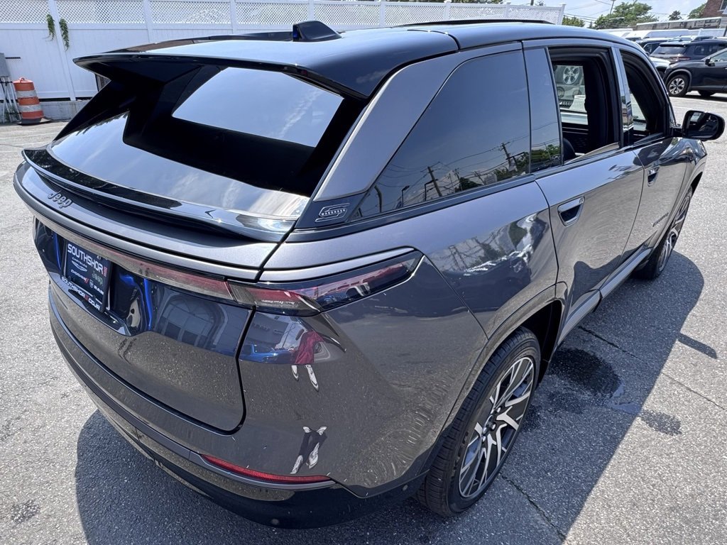 New 2025 Jeep Wagoneer S Limited image 10