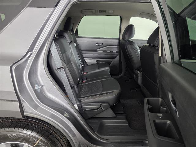 New 2026 Nissan Pathfinder SL AWD/4WD image 16