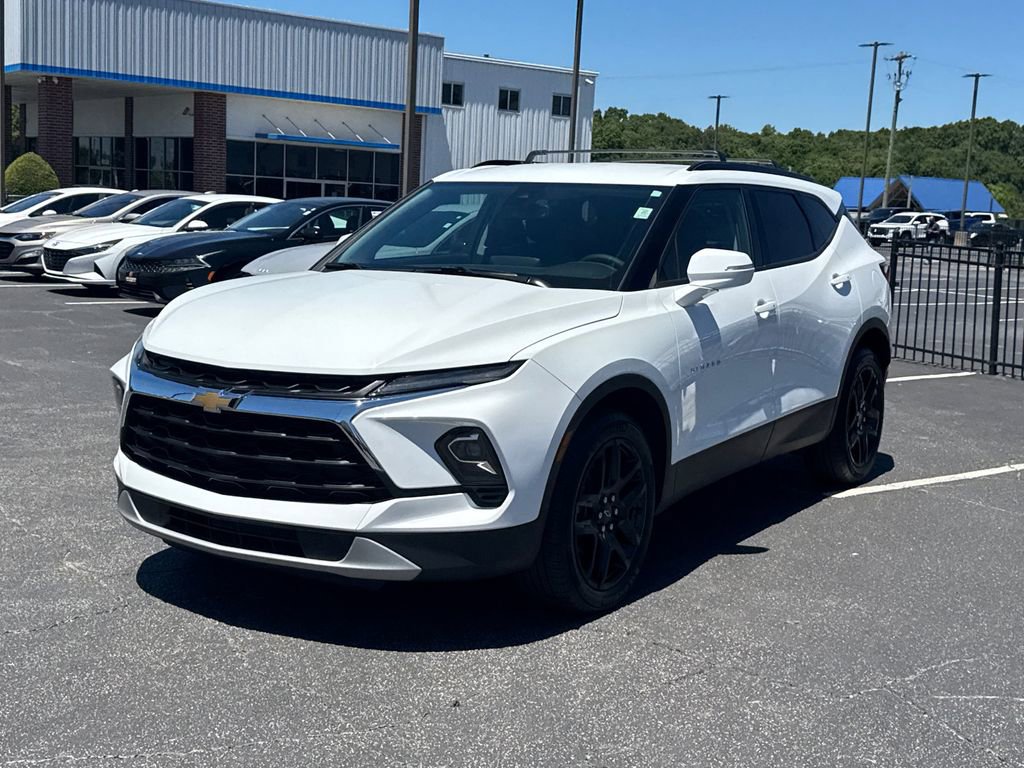 Used 2024 Chevrolet Blazer LT w/ LPO, Floor Liner Package FWD image 2