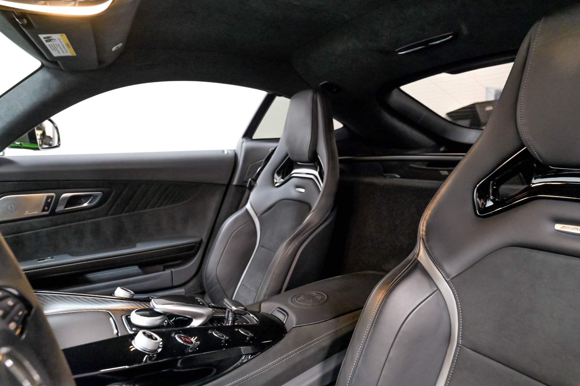 Used 2018 Mercedes-Benz AMG GT R image 14