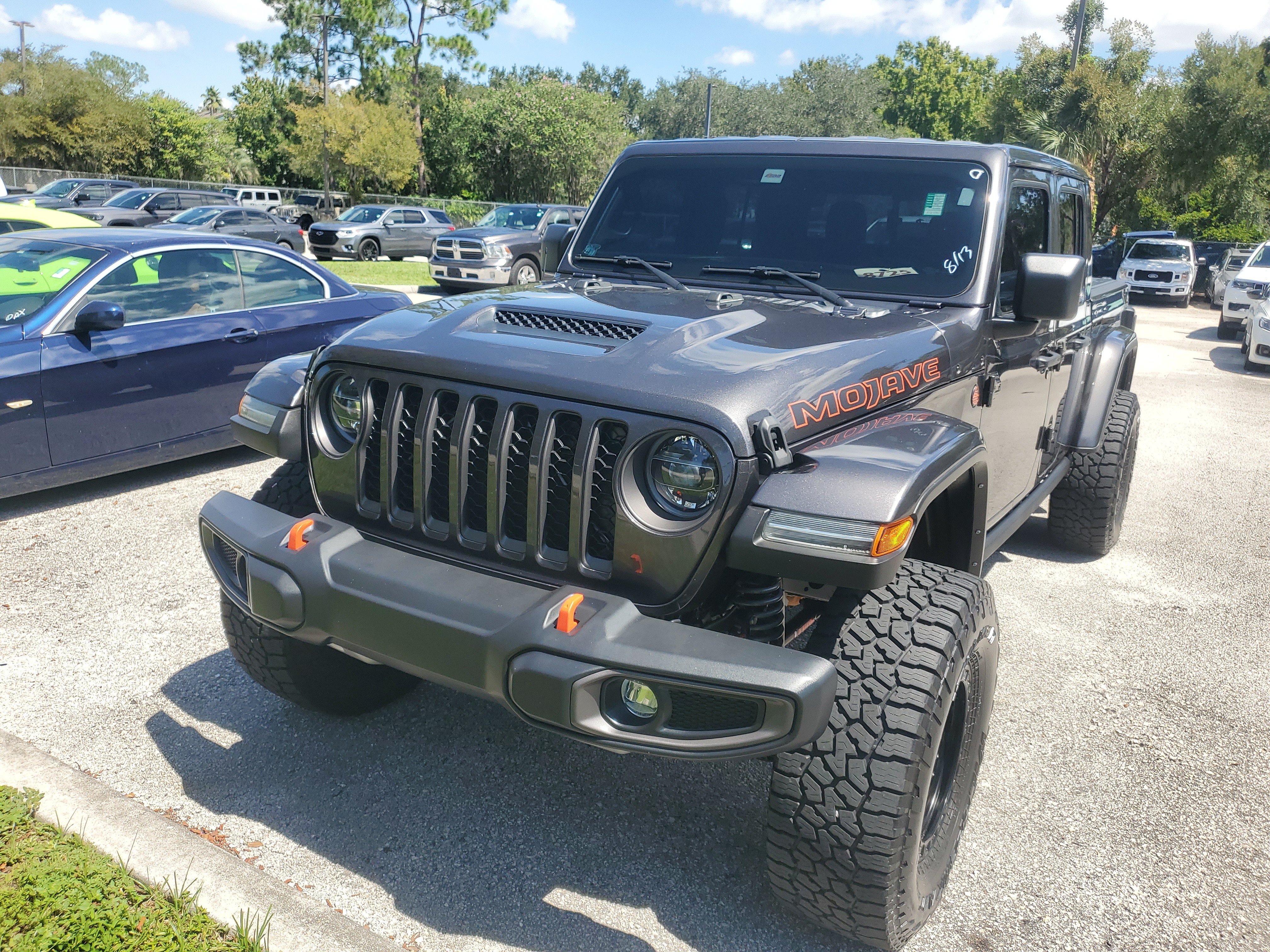 Used 2021 Jeep Gladiator Mojave AWD/4WD image 3