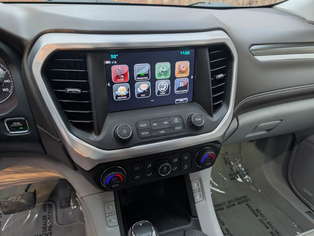 Used 2017 GMC Acadia SLT image 19