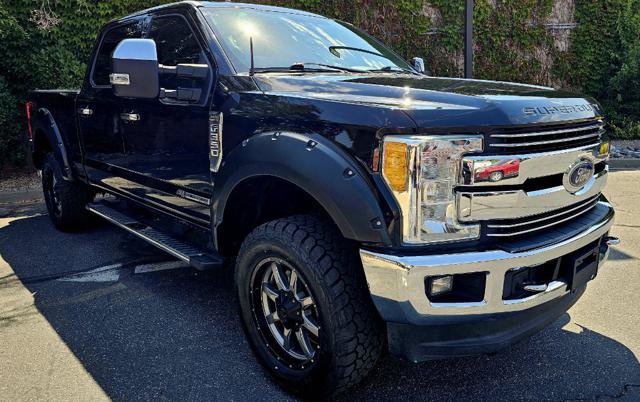 Used 2017 Ford F350 Lariat w/ Chrome Package AWD/4WD image 3