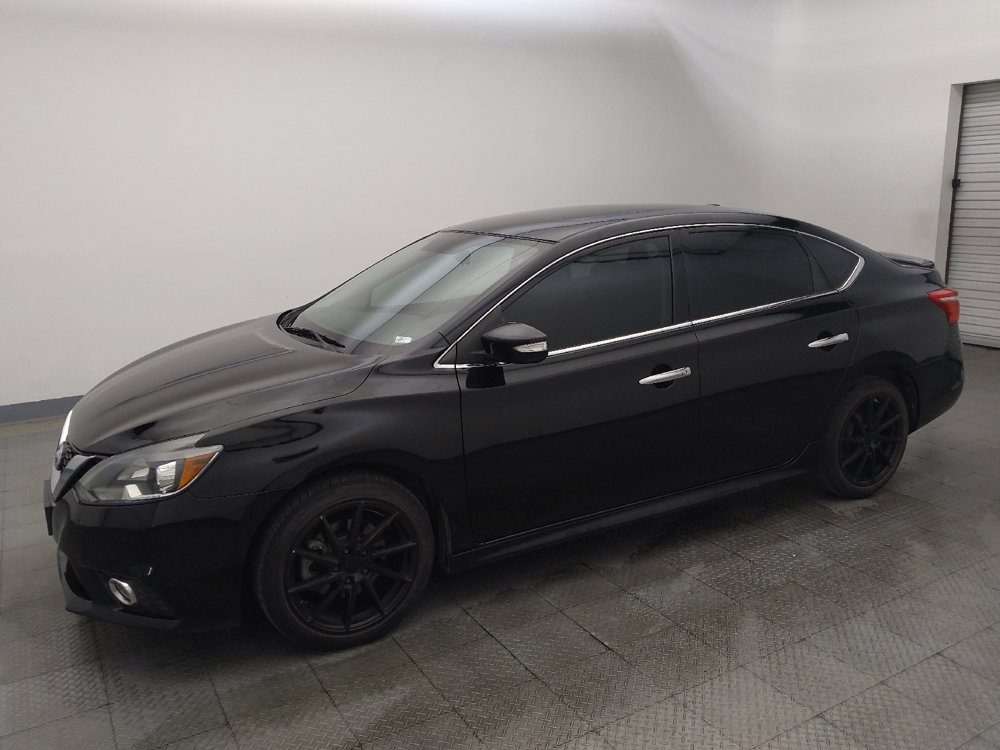 Used 2017 Nissan Sentra SR Turbo w/ SR Midnight Edition FWD image 2