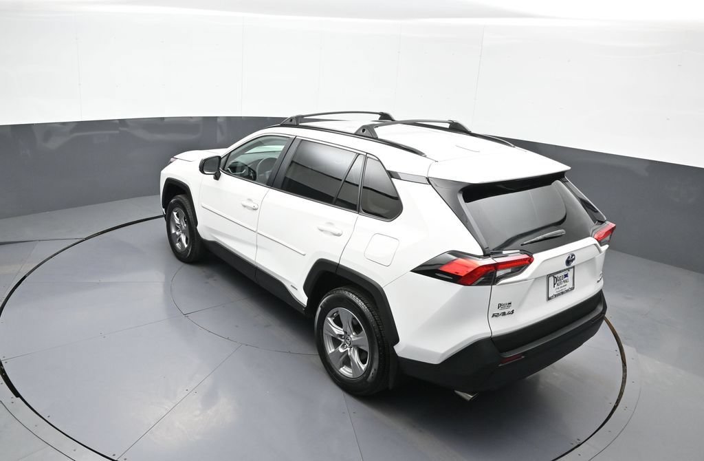 Certified 2024 Toyota RAV4 LE AWD/4WD image 39