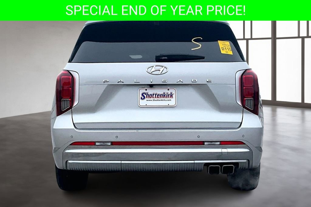 Used 2024 Hyundai Palisade Calligraphy image 5