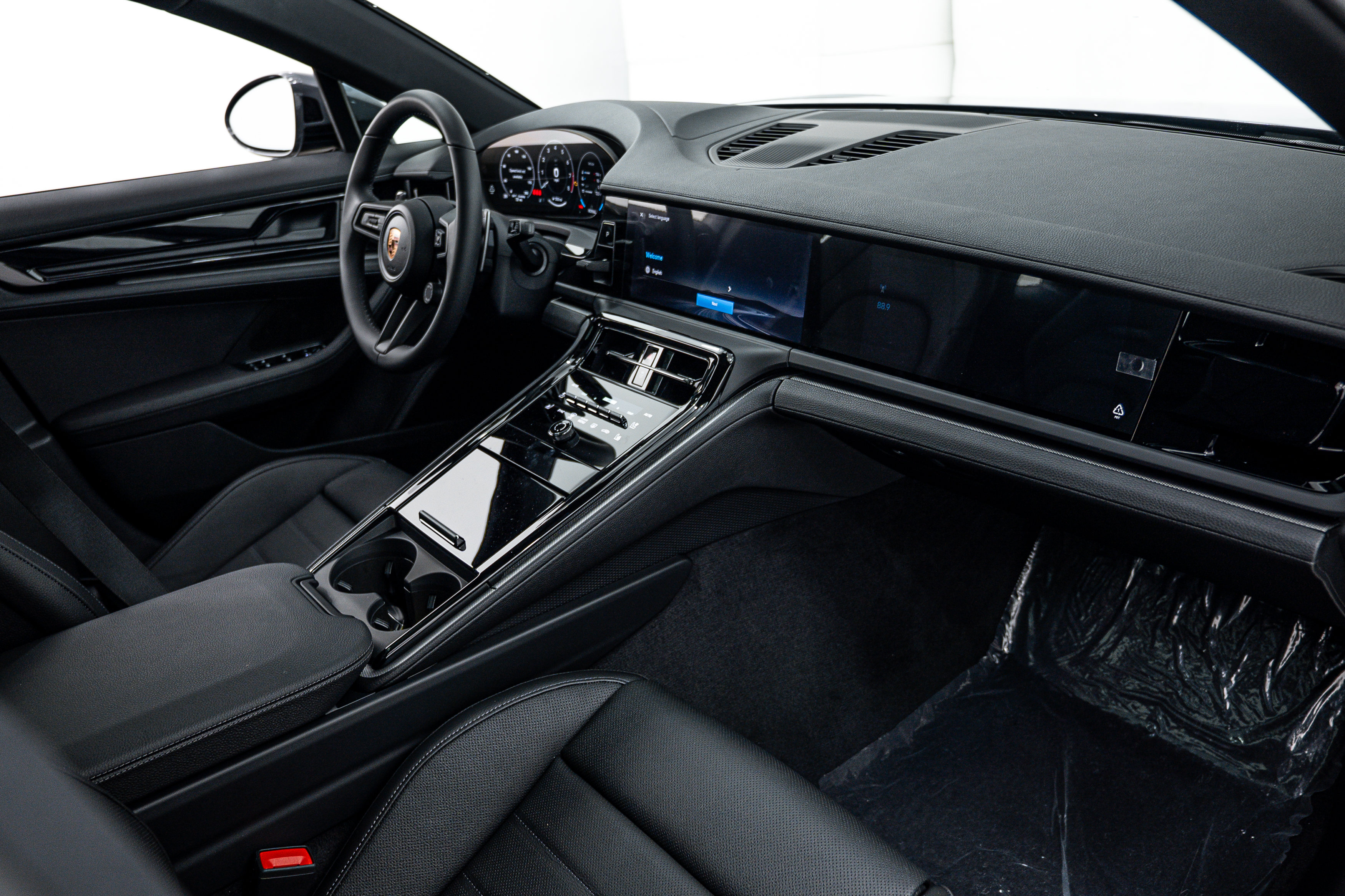 New 2026 Porsche Panamera 4 image 13