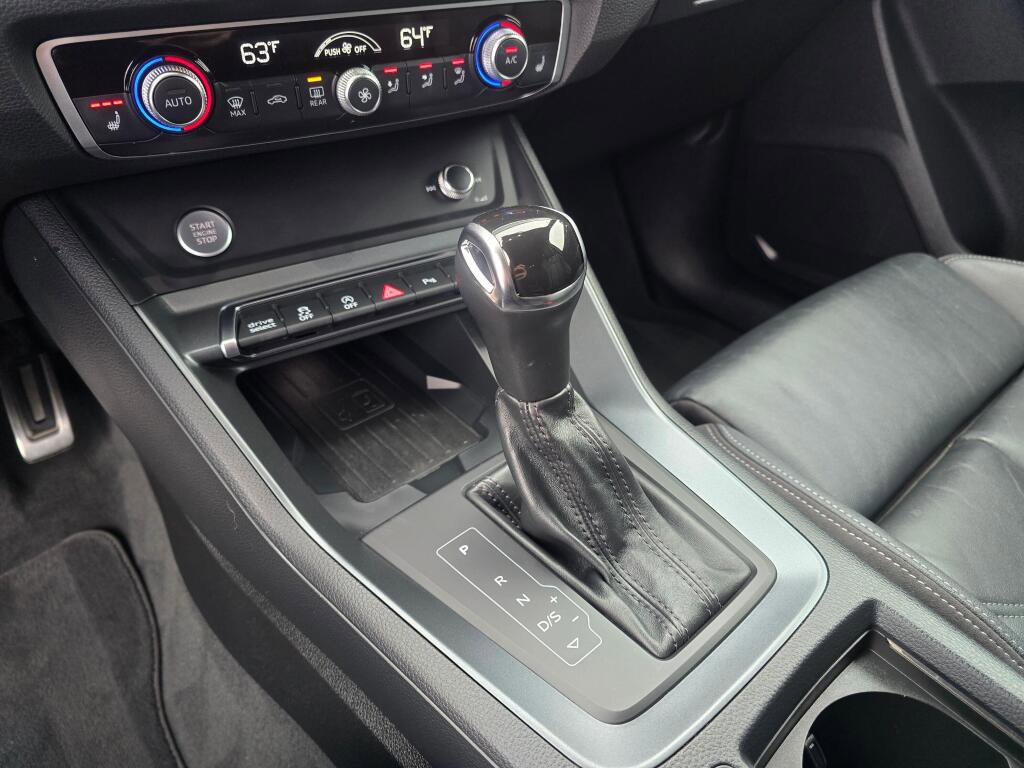 Used 2019 Audi Q3 2.0T Premium Plus w/ Premium Plus Package image 16