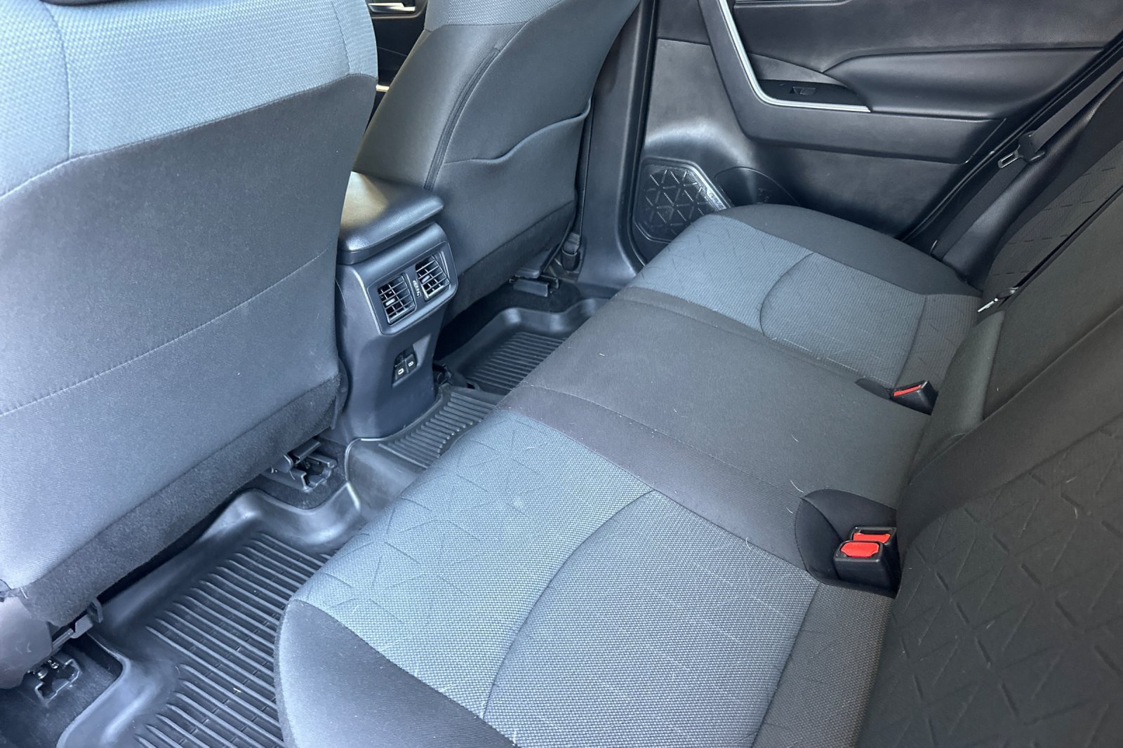 Certified 2025 Toyota RAV4 XLE w/ Convenience Package AWD/4WD image 12