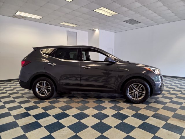 Used 2017 Hyundai Santa Fe Sport FWD image 9