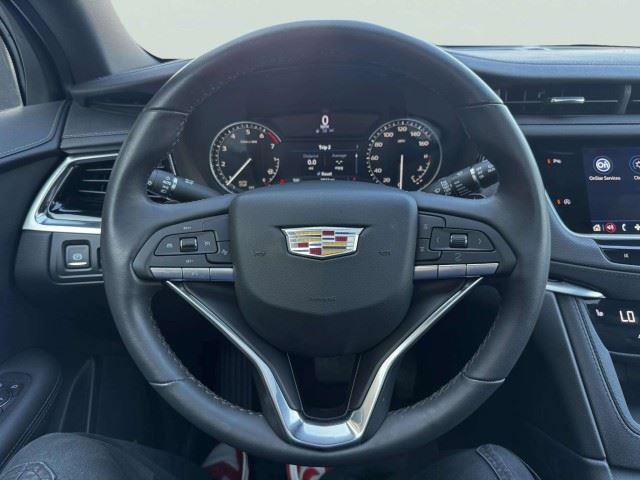 Used 2024 Cadillac XT6 Luxury w/ LPO, Floor Liner Package FWD image 31