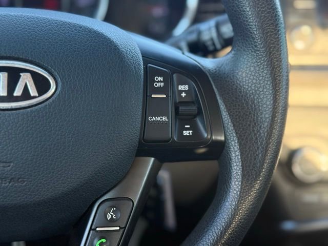 Used 2011 Kia Optima LX image 15