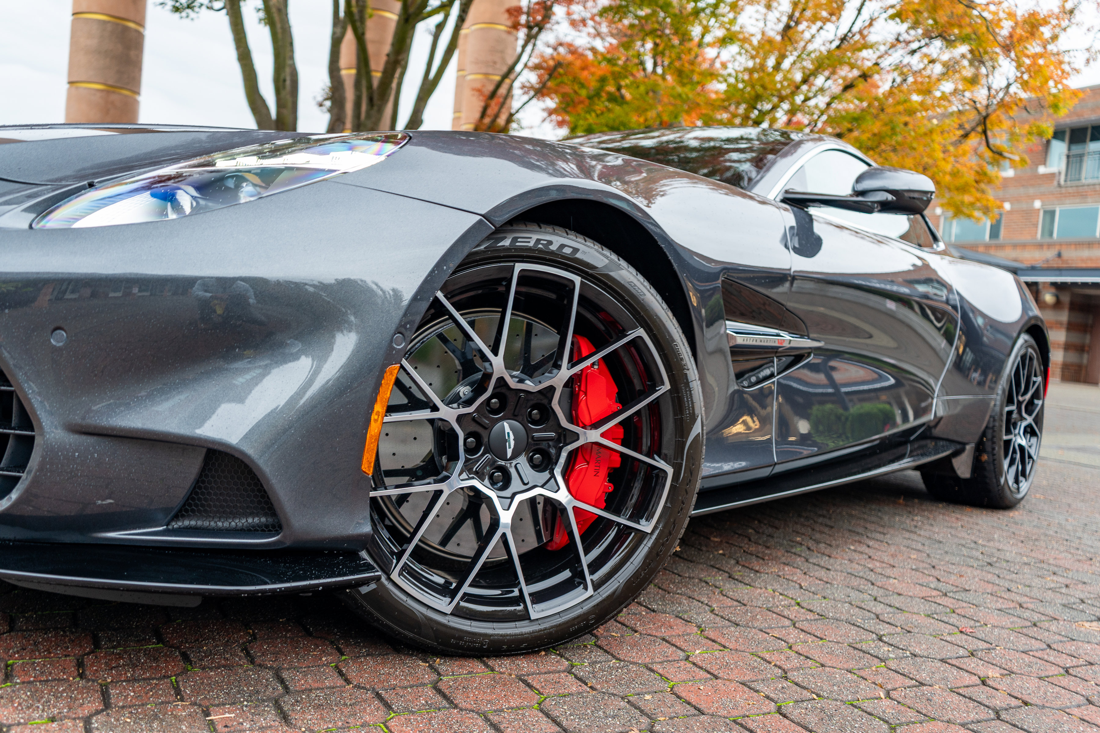 New 2025 Aston Martin Vanquish image 41