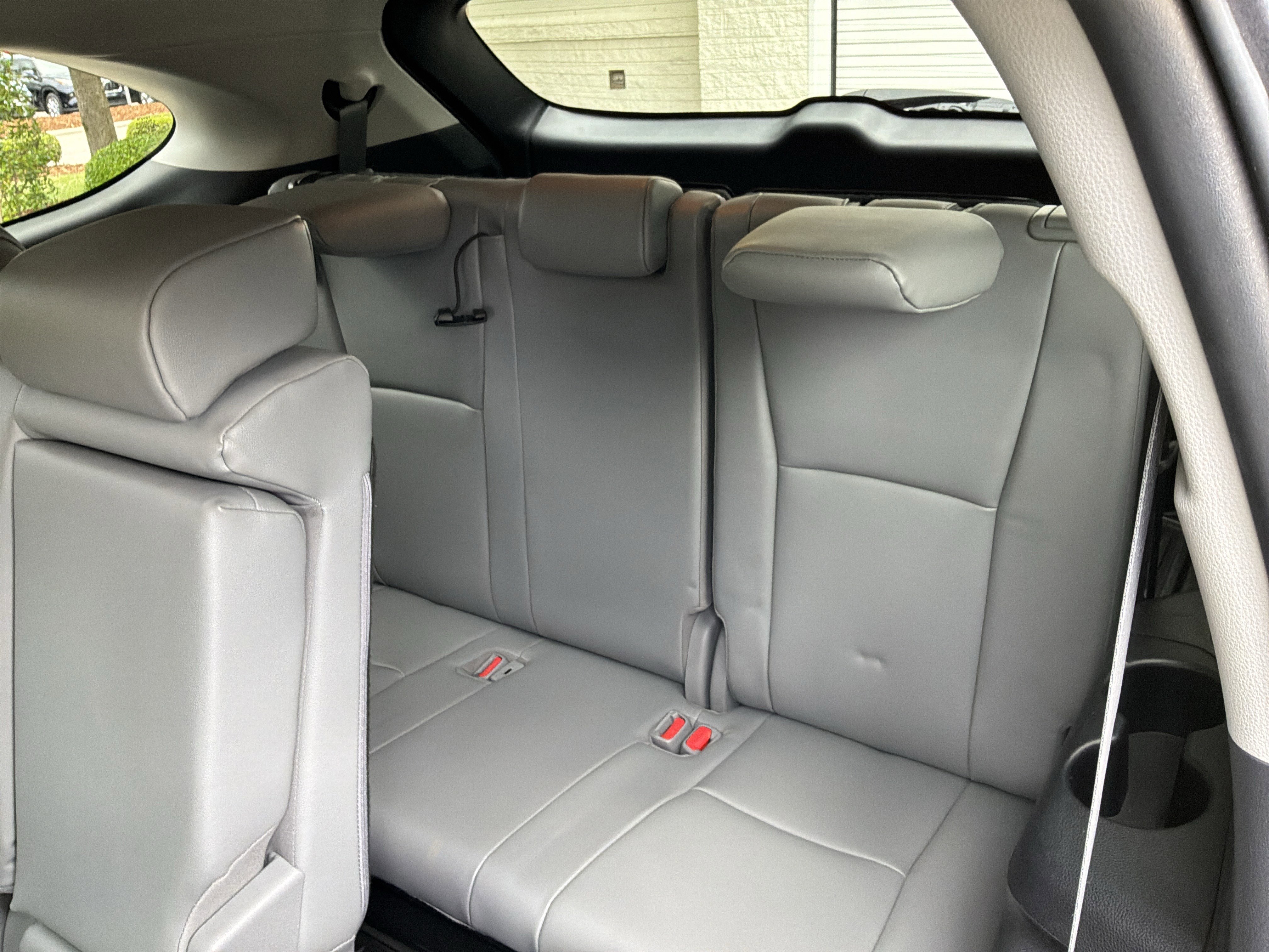 Used 2023 Toyota Highlander XLE FWD image 33