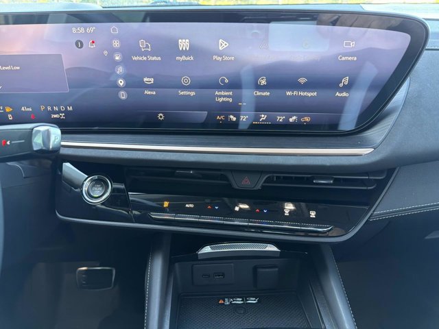 Used 2025 Buick Envision Sport Touring image 30