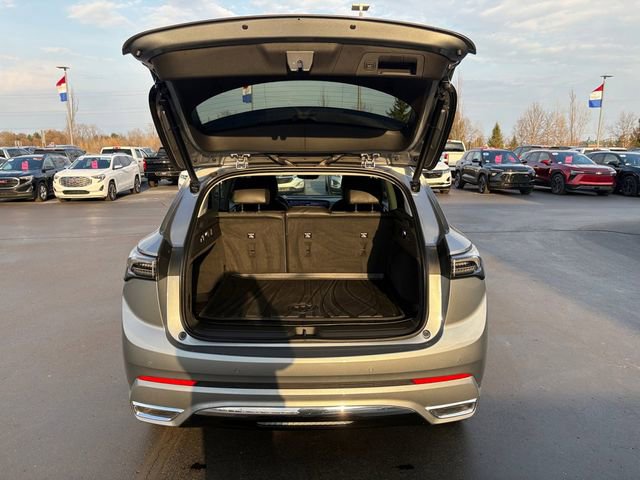 Used 2024 Buick Envision Avenir image 16