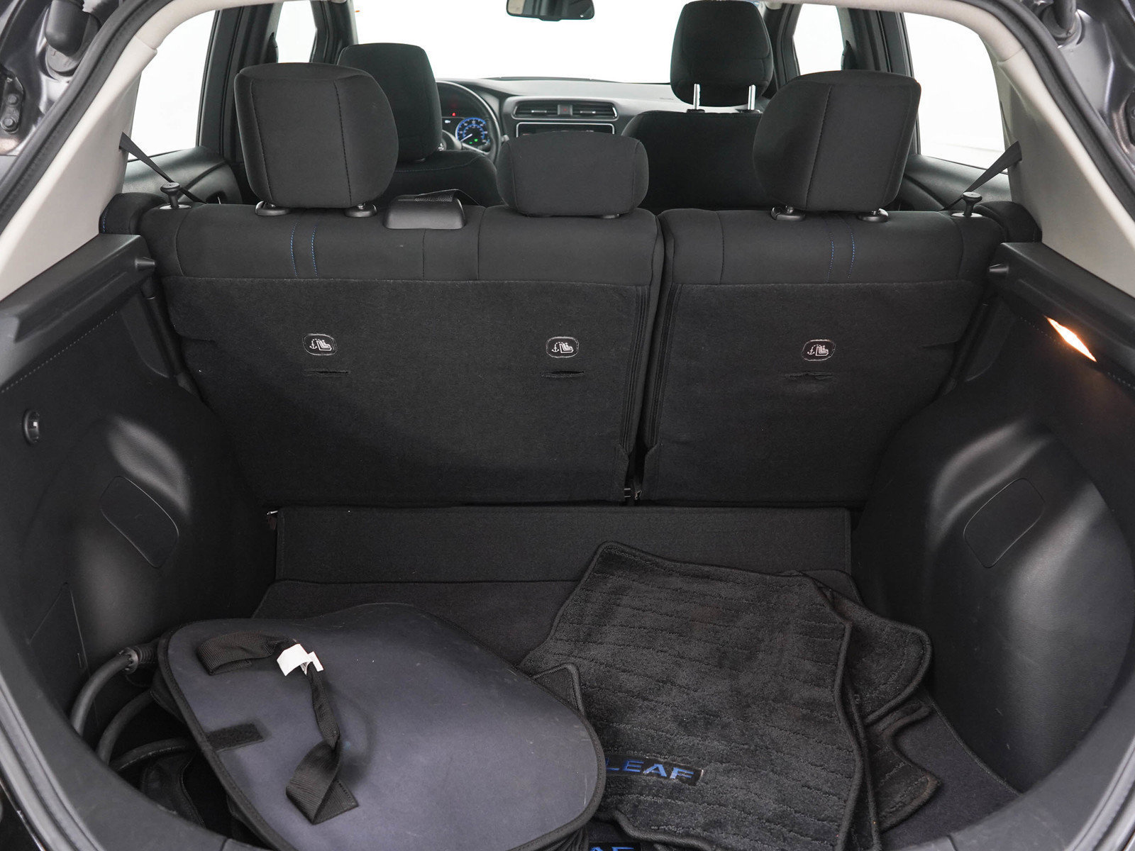 Used 2025 Nissan Leaf SV Plus FWD image 9