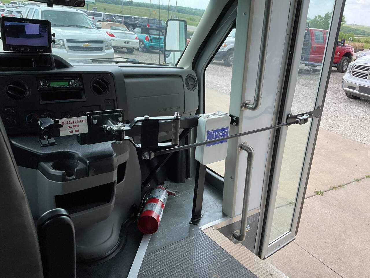 Used 2013 Ford E-350 and Econoline 350 Super Duty w/ Shuttle Bus Prep Pkg image 14