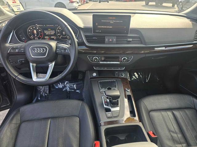 Used 2020 Audi Q5 e Premium Plus w/ Premium Plus Package image 22