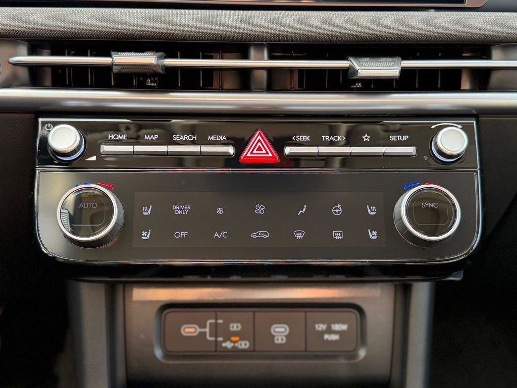 New 2026 Hyundai Tucson Limited image 17