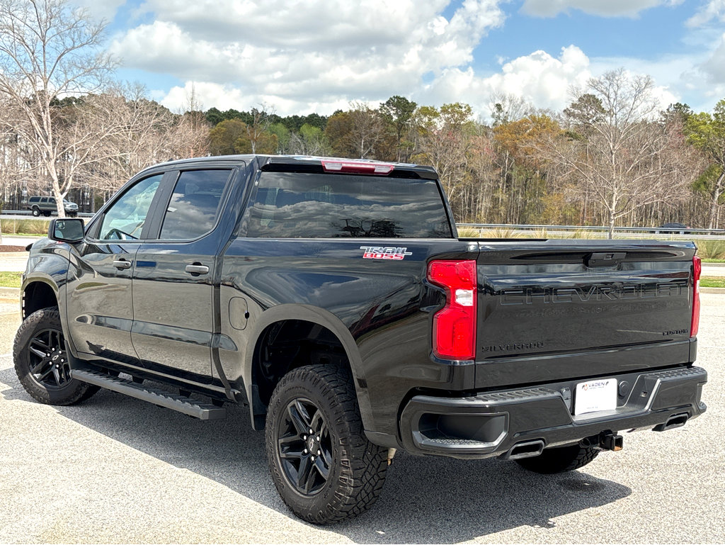 Used 2021 Chevrolet Silverado 1500 Custom Trail Boss w/ Midnight Edition AWD/4WD image 22