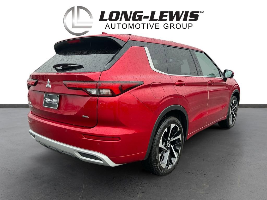 Used 2023 Mitsubishi Outlander SEL image 7