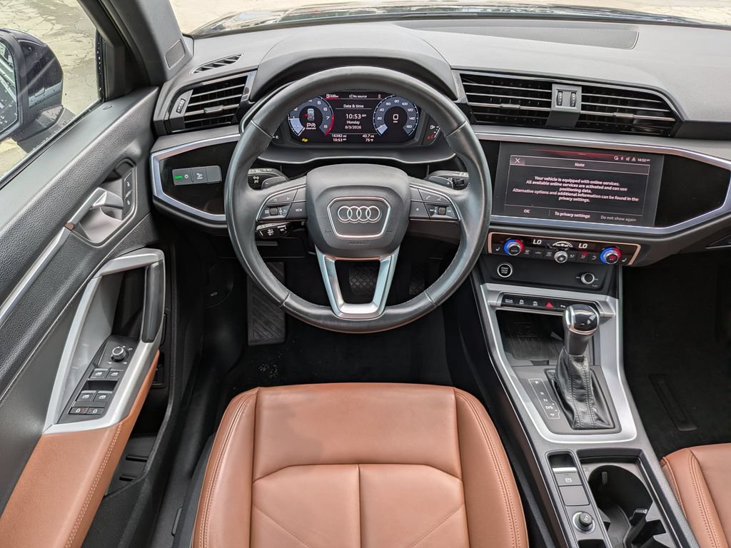 Used 2024 Audi Q3 2.0T Premium w/ Convenience Package AWD/4WD image 18