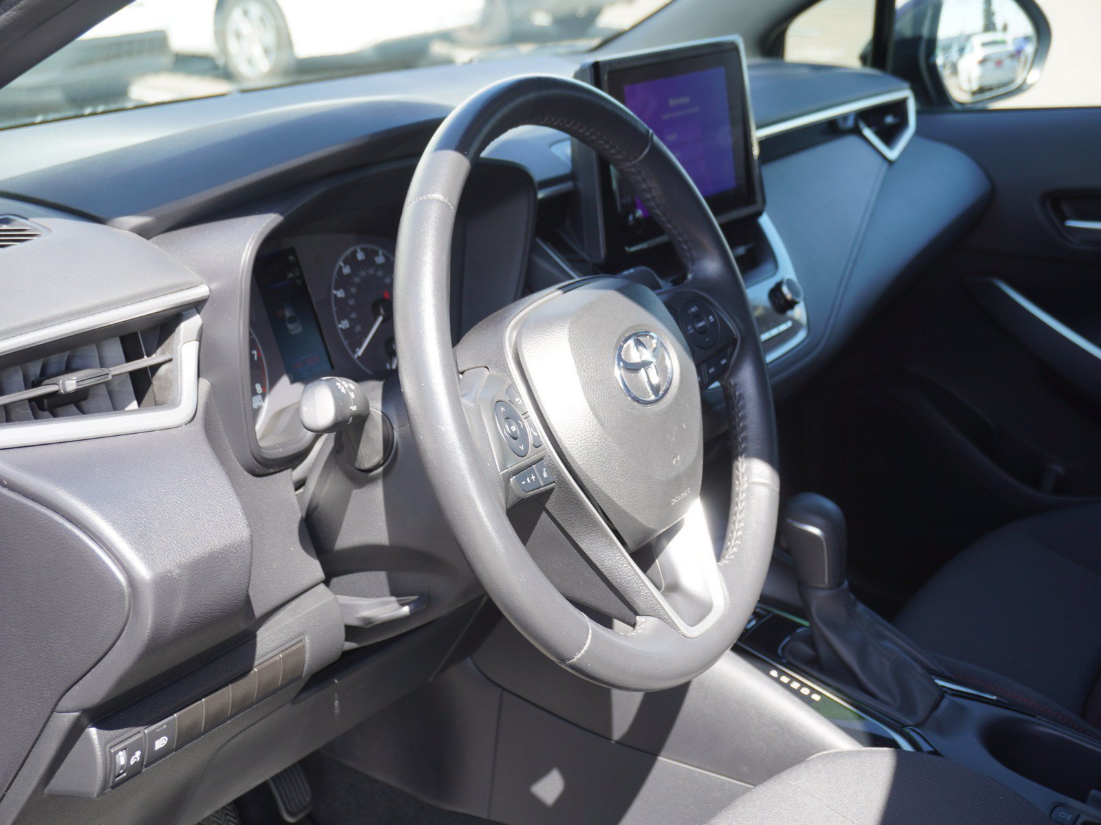 Used 2024 Toyota Corolla SE FWD image 18