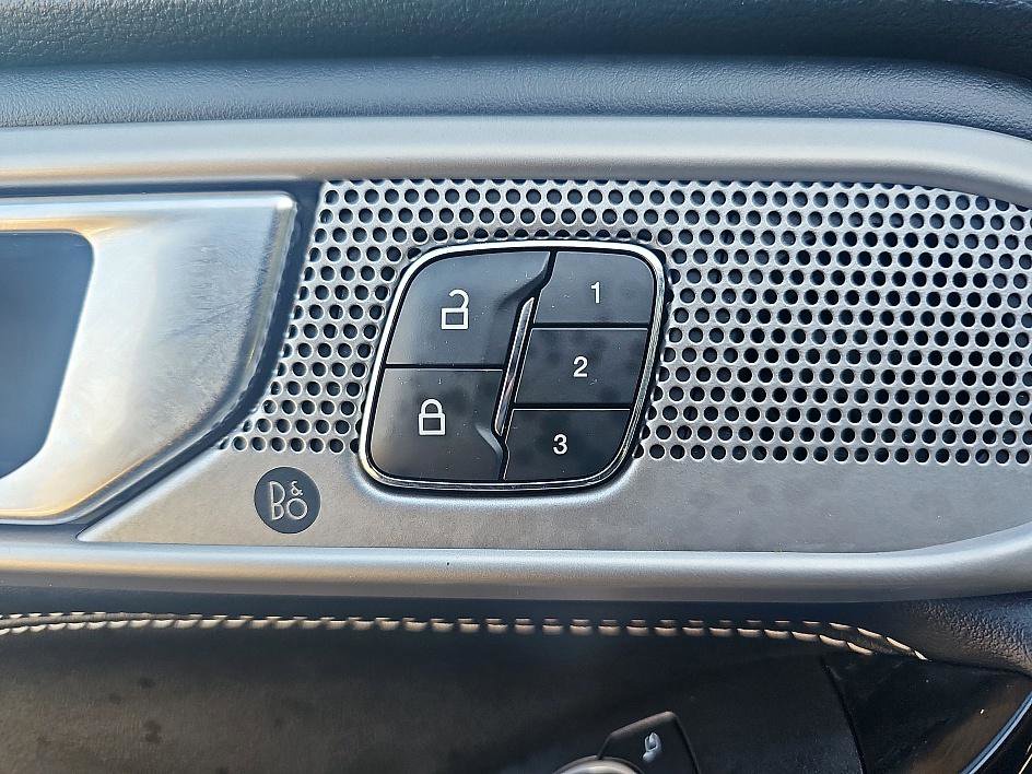 Used 2021 Ford Explorer ST w/ Equipment Group 401A image 12