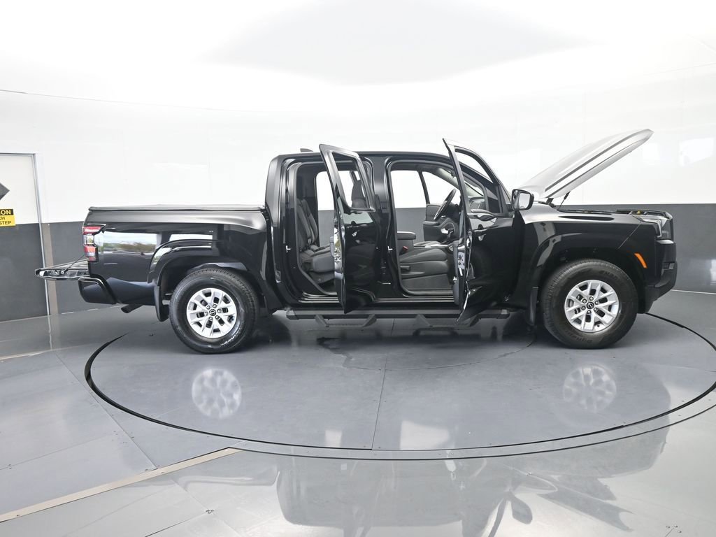 Used 2024 Nissan Frontier SV image 66
