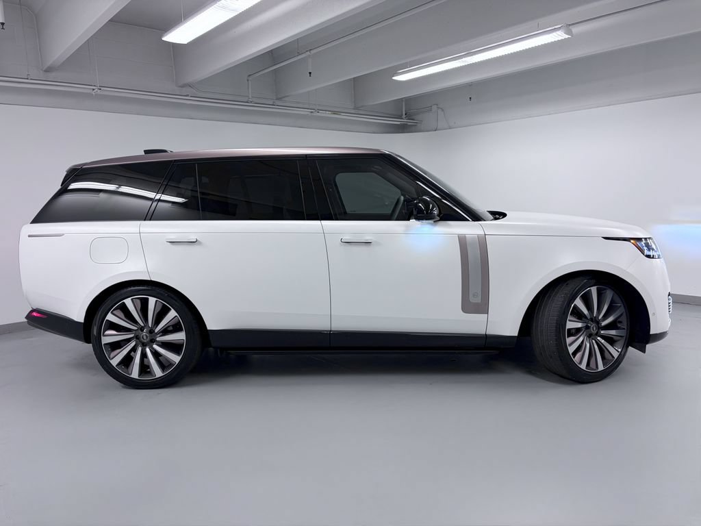 Used 2023 Land Rover Range Rover SV AWD/4WD image 6