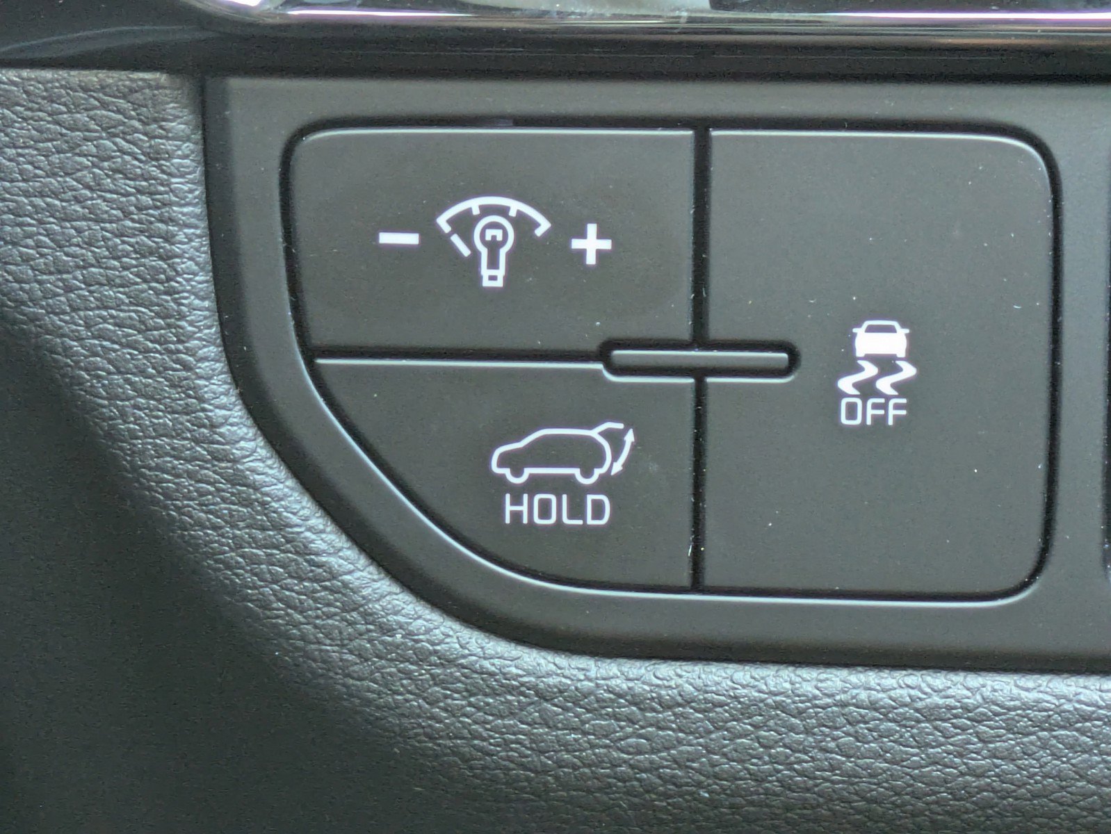 Certified 2026 Kia Sportage EX w/ EX Panorama Roof Package FWD image 21