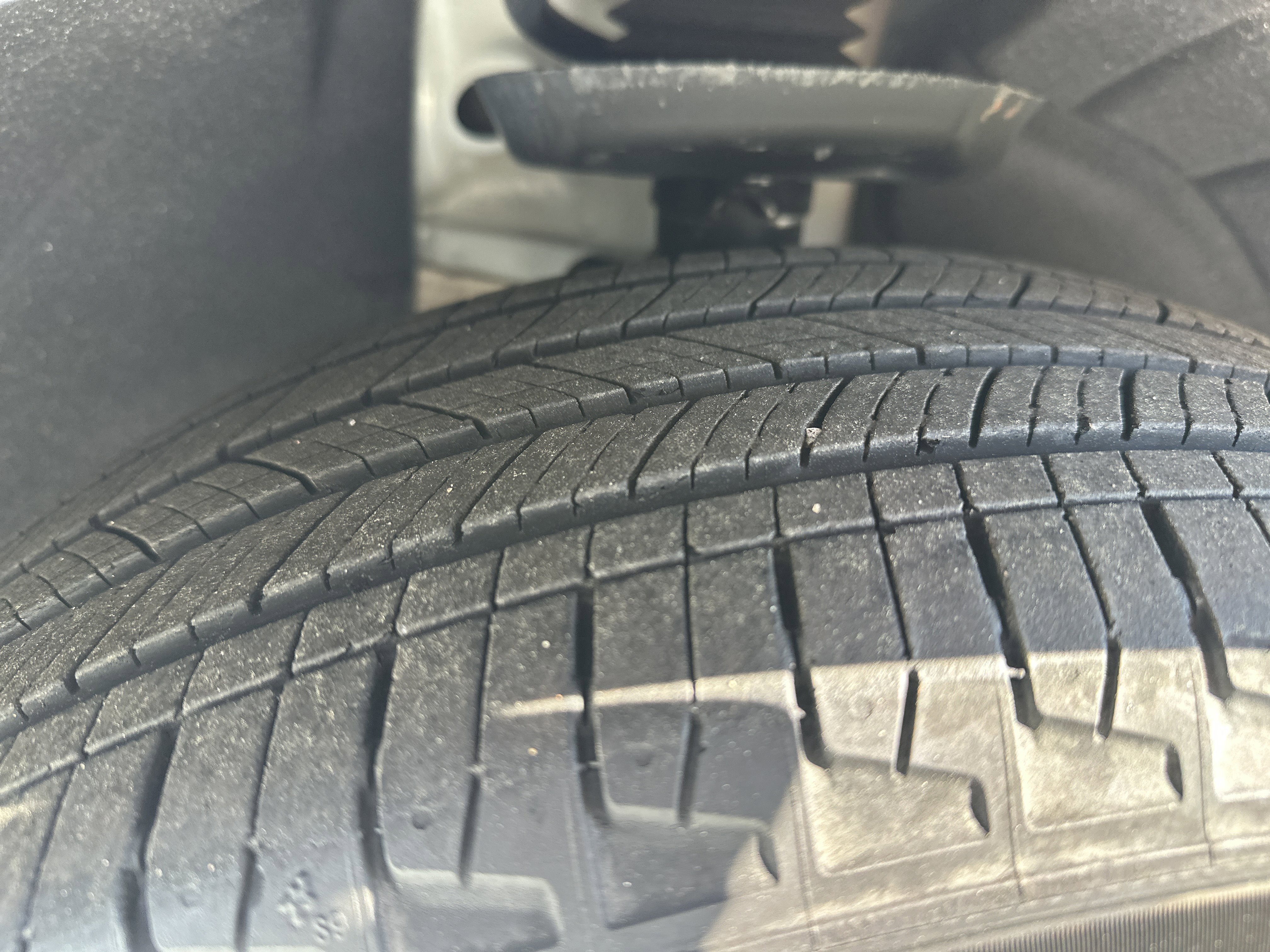 Used 2023 Chevrolet Equinox LS w/ LS Convenience Package image 12