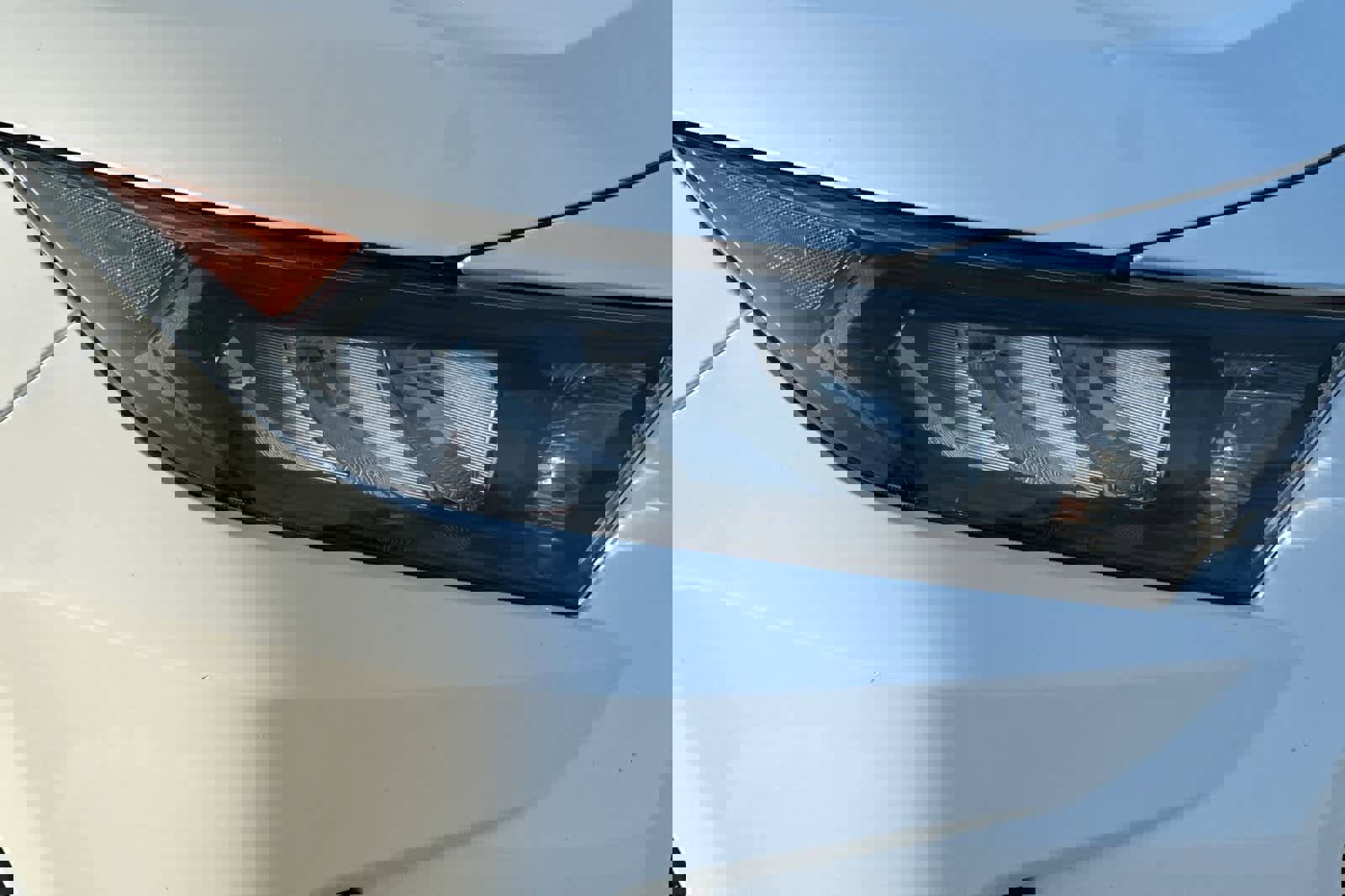 Used 2022 Toyota RAV4 LE image 32