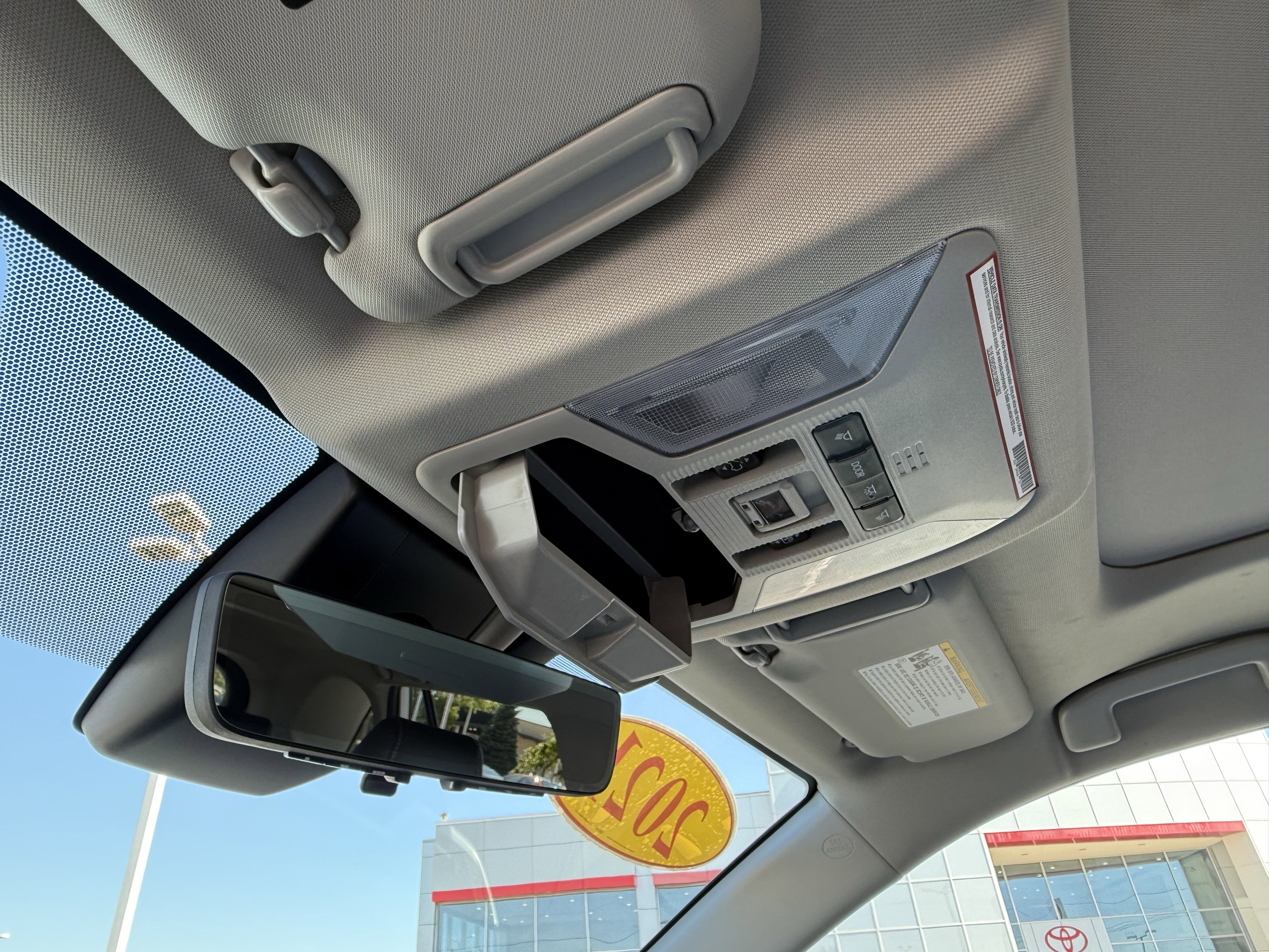 Used 2021 Toyota RAV4 Limited AWD/4WD image 28