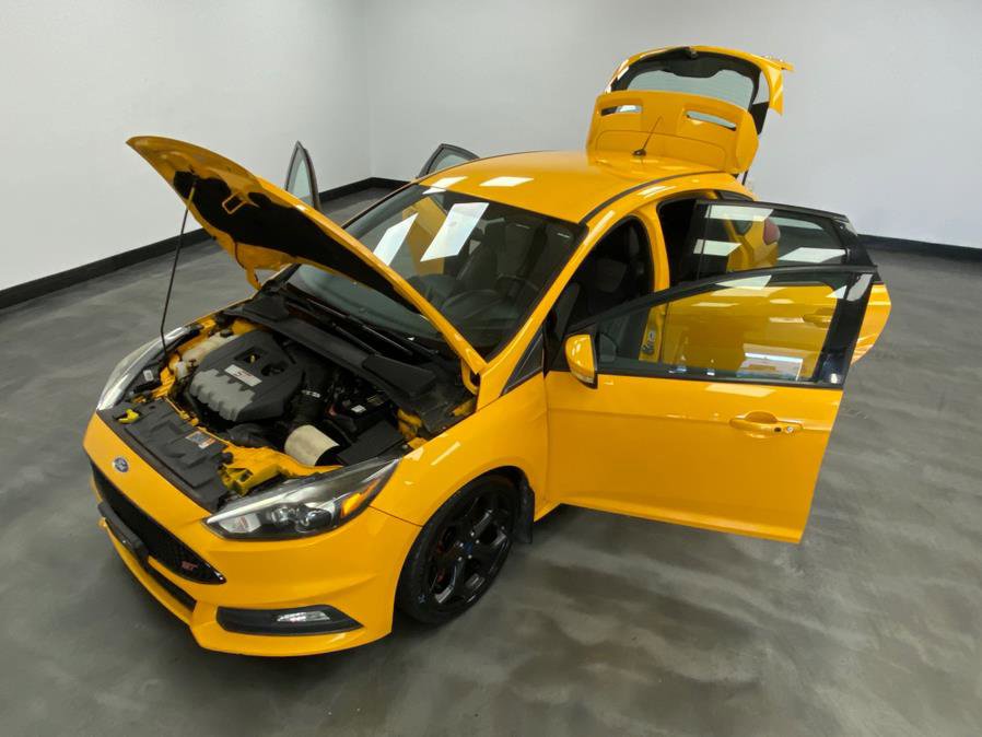 Used 2015 Ford Focus ST w/ Equipment Group 401A image 42