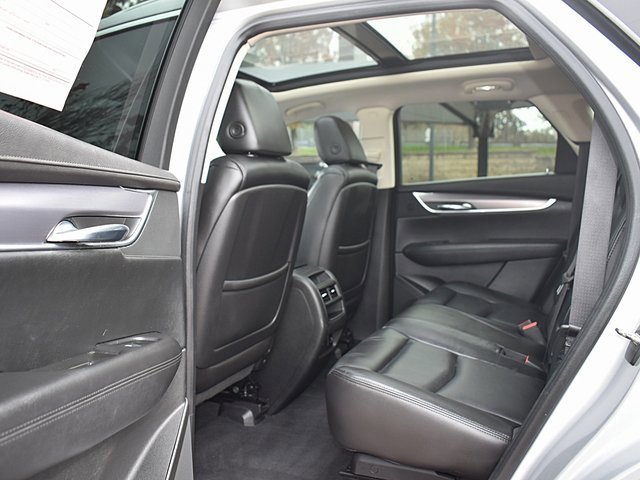 Used 2017 Cadillac XT5 Luxury w/ Driver Awareness Package image 23