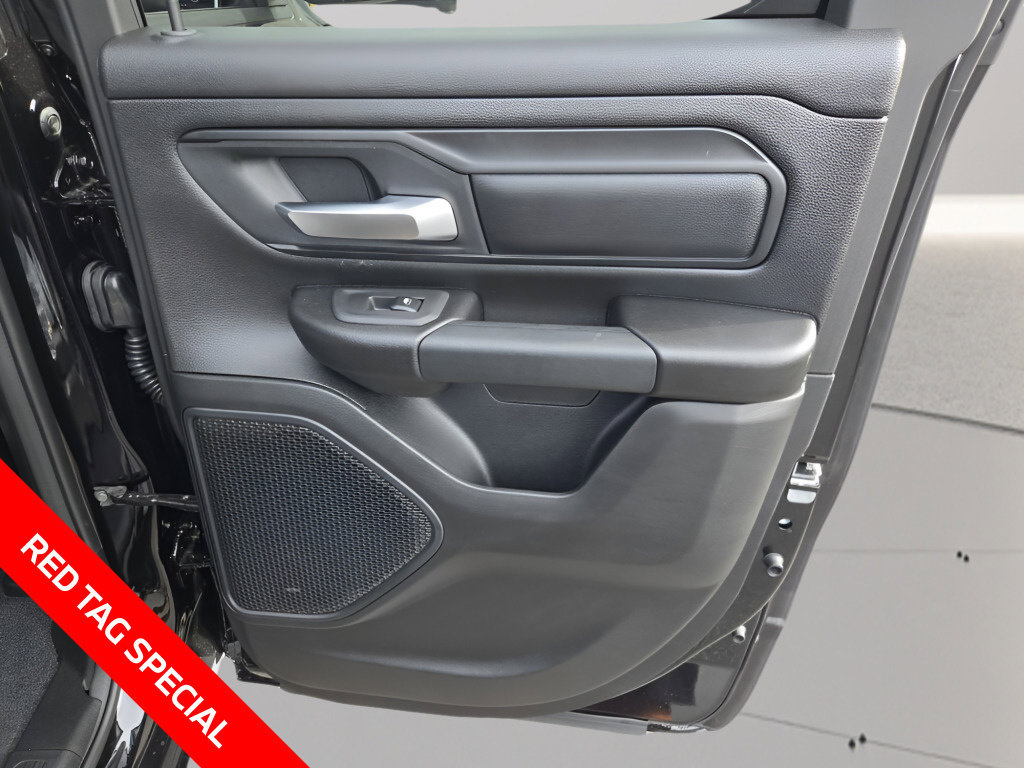 New 2026 RAM 1500 Express AWD/4WD image 14