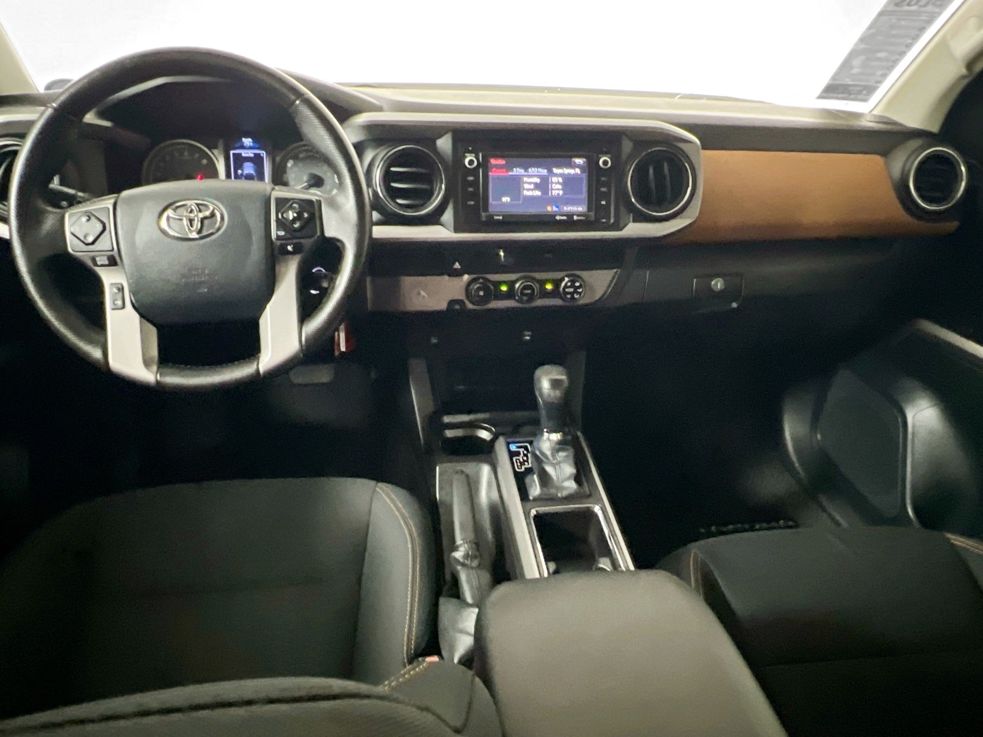 Used 2016 Toyota Tacoma SR5 w/ Towing Package RWD image 28