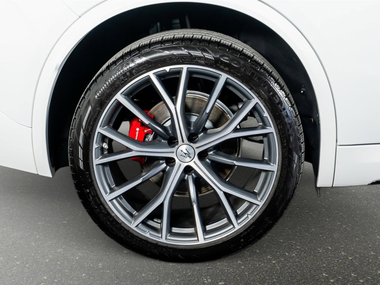 Used 2024 Maserati Grecale Modena AWD/4WD image 9