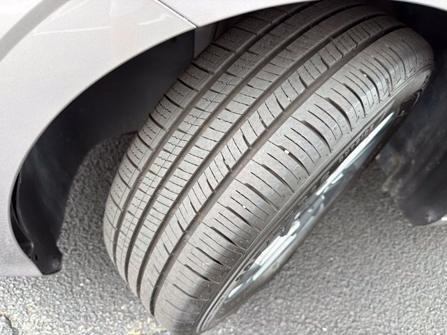 Used 2024 Hyundai Elantra SEL FWD image 29