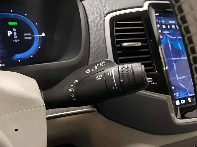 Used 2023 Volvo XC90 T8 Plus w/ Protection Package Premier image 19