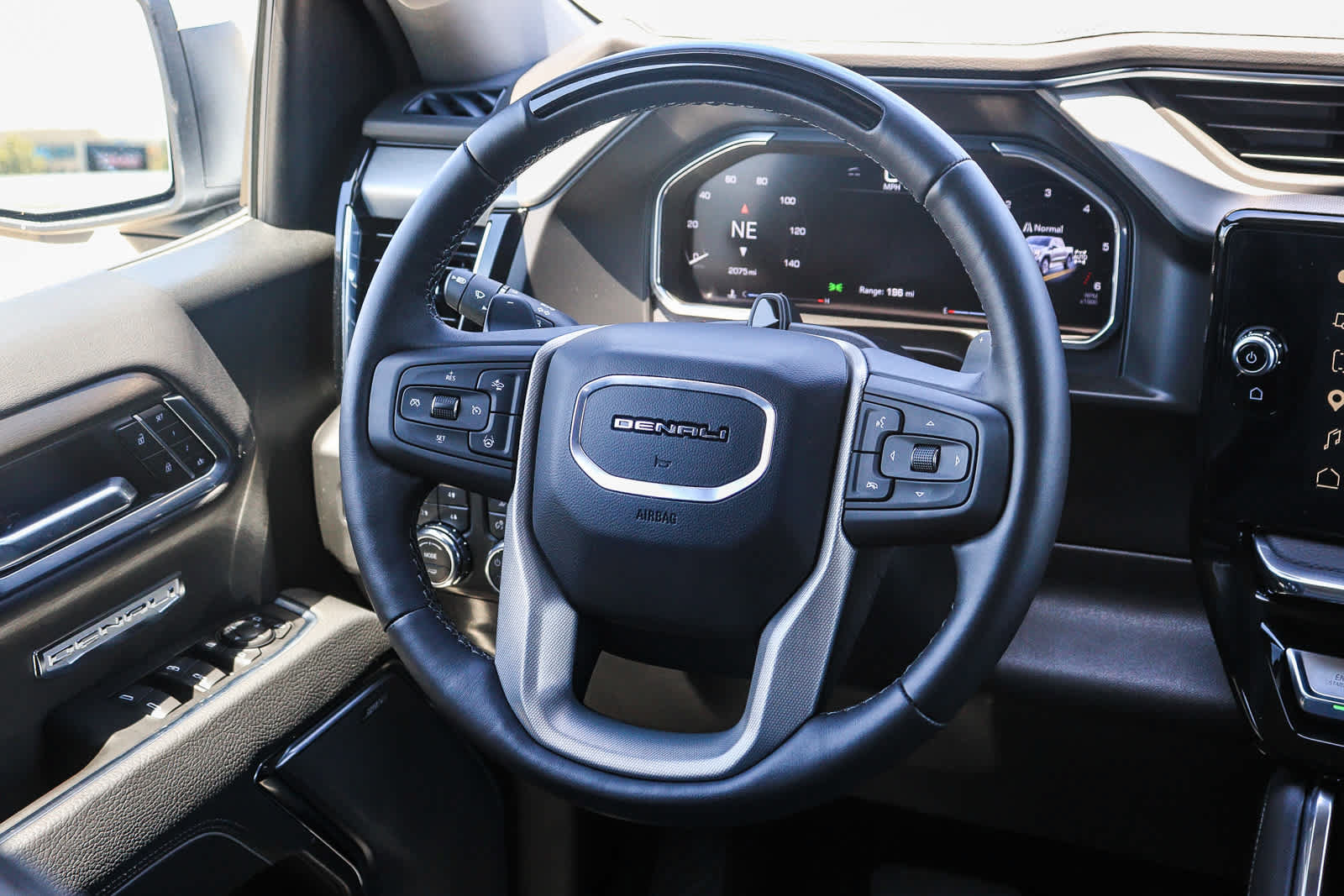 Used 2026 GMC Sierra 1500 Denali AWD/4WD image 16