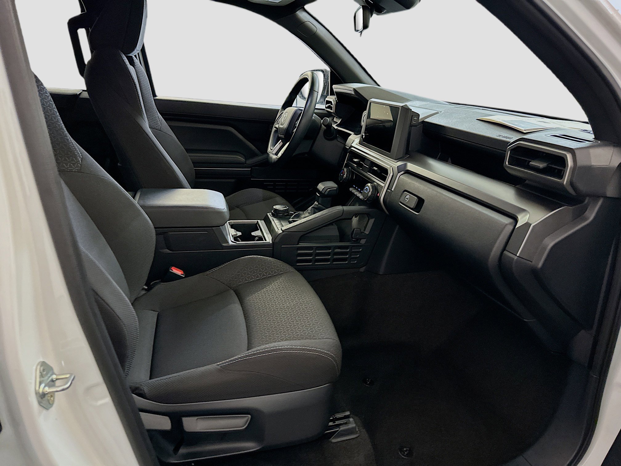 Used 2025 Toyota 4Runner SR5 image 32